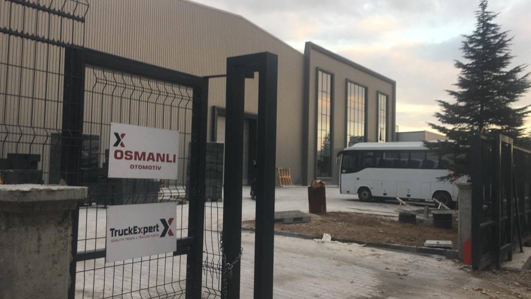 Konya’da yangın felaketi yaşayan Osmanlı Otomotiv, küllerinden yeniden doğdu 4